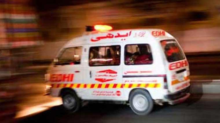 سکھر میں ٹرین کی کار کو ٹکر، سابق ڈی ایس پی بھائی سمیت جاں بحق