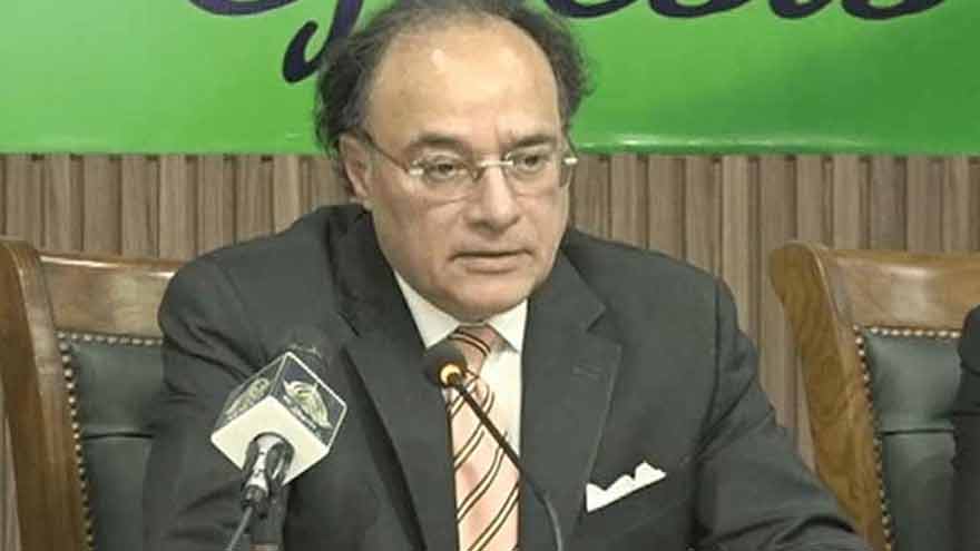 Govt working to resolve traders' issues, says Aurangzeb