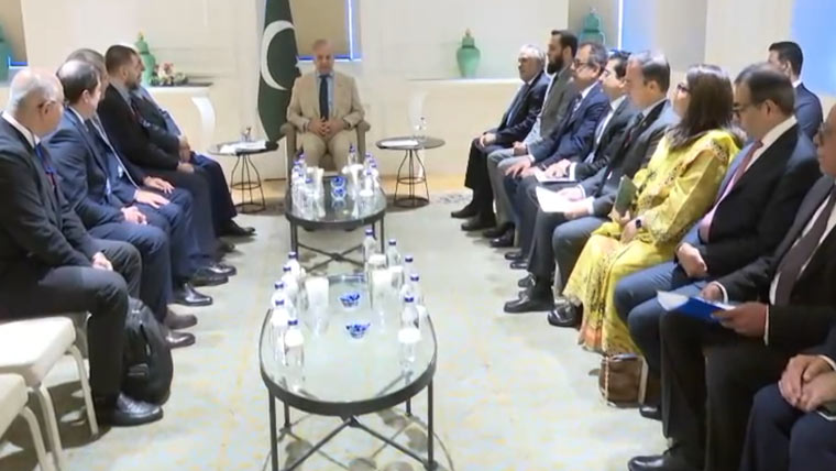 وزیراعظم سے استنبول میں ترکیہ کے نمایاں کاروباری گروپوں کی ساتھ ملاقاتیں