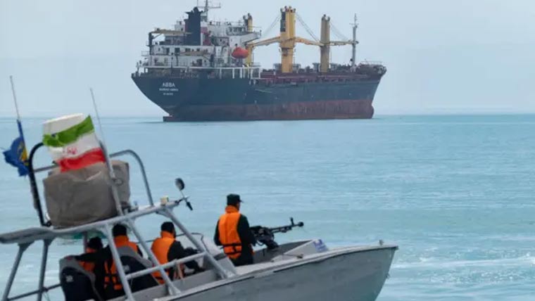 آبنائے ہرمز میں غیر ملکی فوج کی موجودگی ناقابل قبول، ایران کا سخت انتباہ
