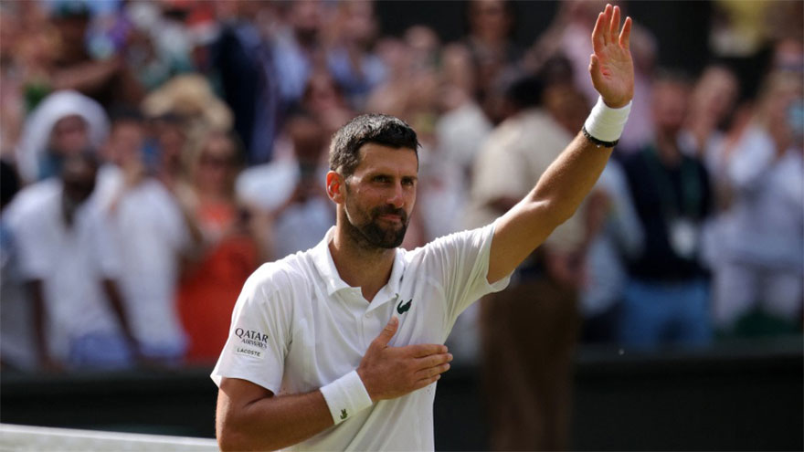 Djokovic makes Wimbledon history to reach quarter-finals