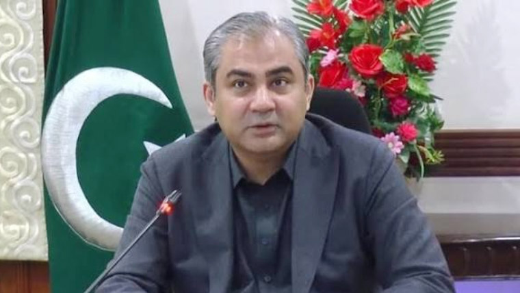 ملک میں امن کیلئے شہداء کی قربانیوں کا قرض نہیں اتارا جا سکتا: محسن نقوی