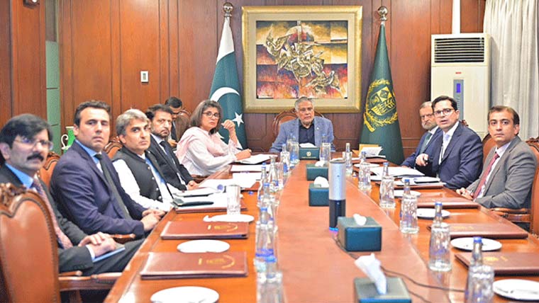 اسحاق ڈار کی زیر صدارت اجلاس، پاکستان کی کثیرالجہتی سفارتی سرگرمیوں کا جائزہ