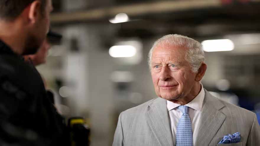 King symbolically commutes death sentence for last British woman to be hanged