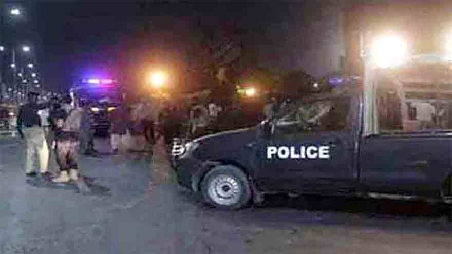Seven alleged robbers arrested after 'encounters' in Karachi