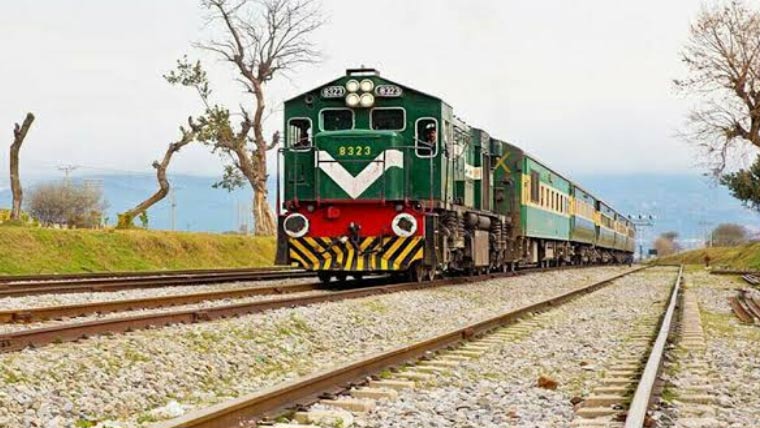 کوئٹہ سے پشاور جانے والی جعفر ایکسپریس سروس معطل