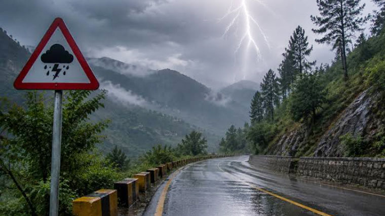 ملک کے بیشتر حصوں میں گرمی اور حبس برقرار، بالائی علاقوں میں بارش کا امکان