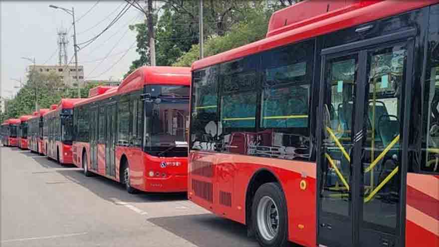 Lahore deploys five women-only Speedo buses on Metro route