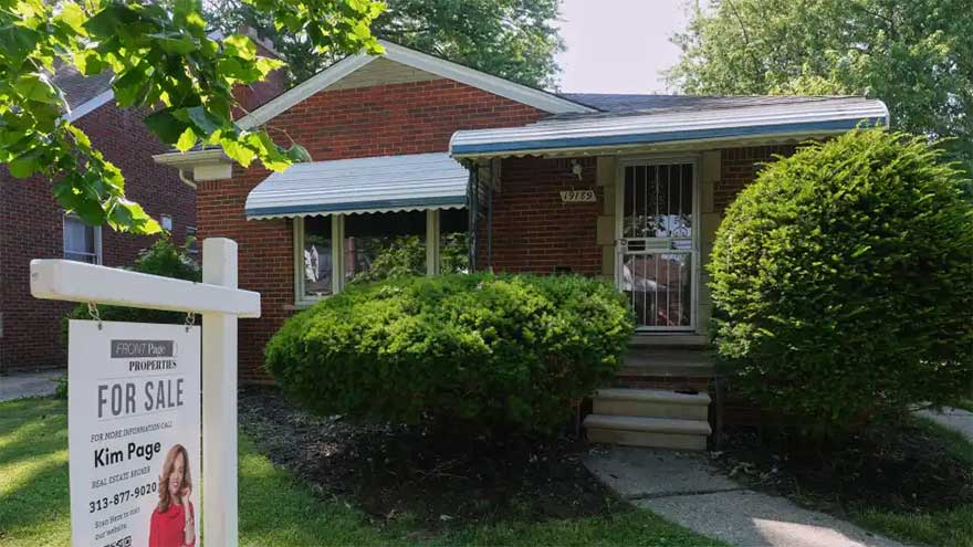 US home prices hit an all-time high as sales slow and mortgage rates rise