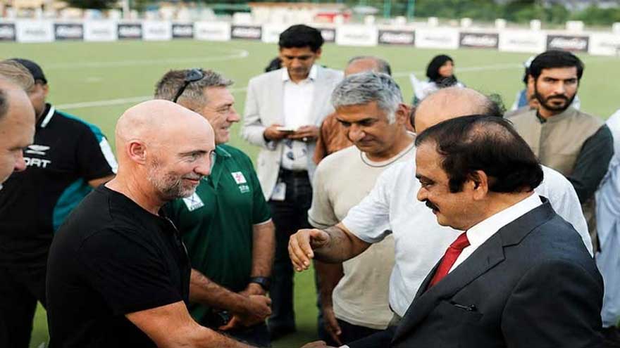 Foreign coaches arrive in Pakistan to strengthen national hockey team
