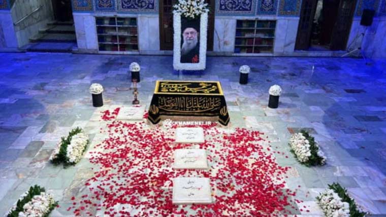 آیت اللہ علی خامنہ ای کی مشہد میں آخری آرام گاہ کی تصاویر جاری