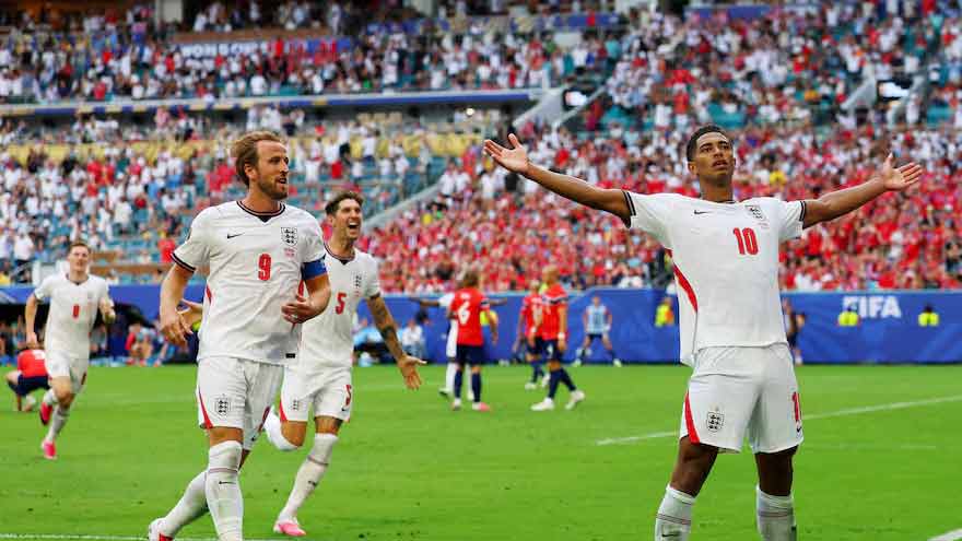 Bellingham double fires England past Norway into World Cup semis