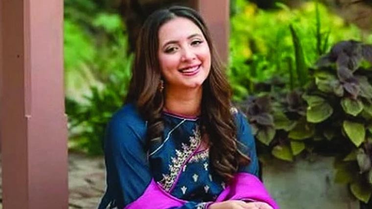 کفالت کرنا خواتین کی نہیں بلکہ مردوں کی ذمے داری ہے: کومل عزیز