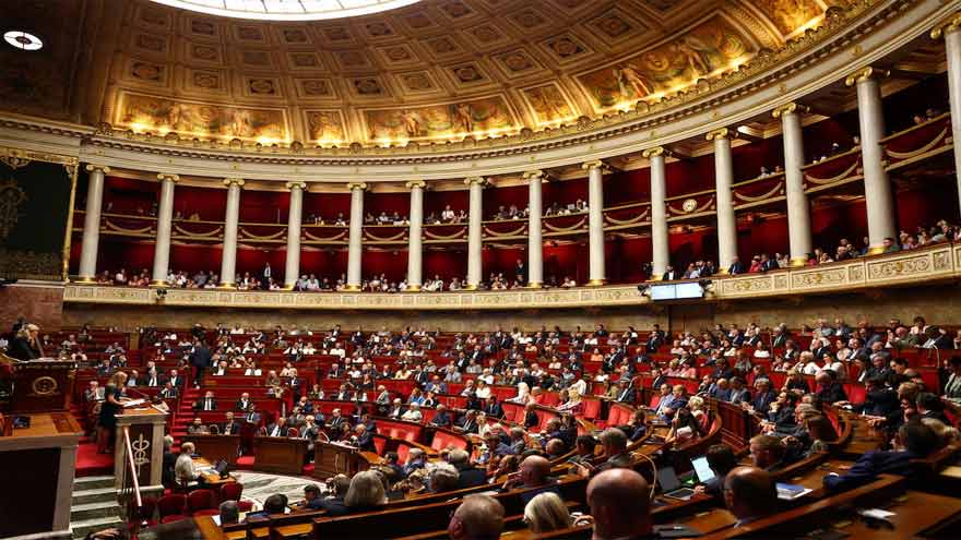 French lawmakers adopt landmark assisted dying bill