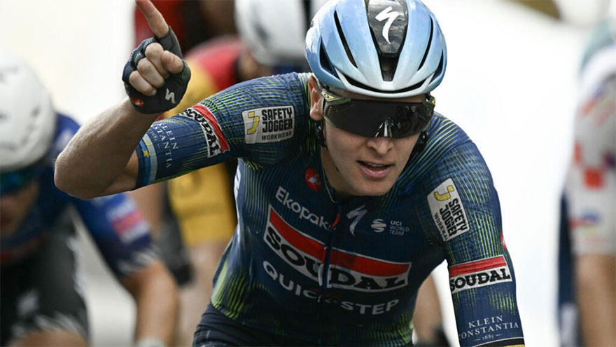 Merlier claims hat-trick of Tour de France stage wins