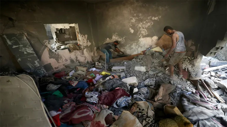 Israeli attacks on Gaza kill 14, including mourners attending funeral