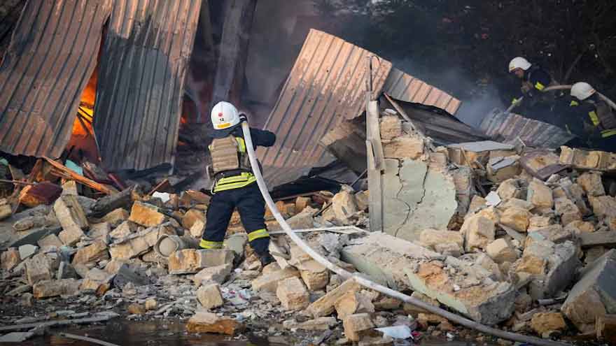 Russia intensifies strikes on Ukraine Black Sea ports, killing three