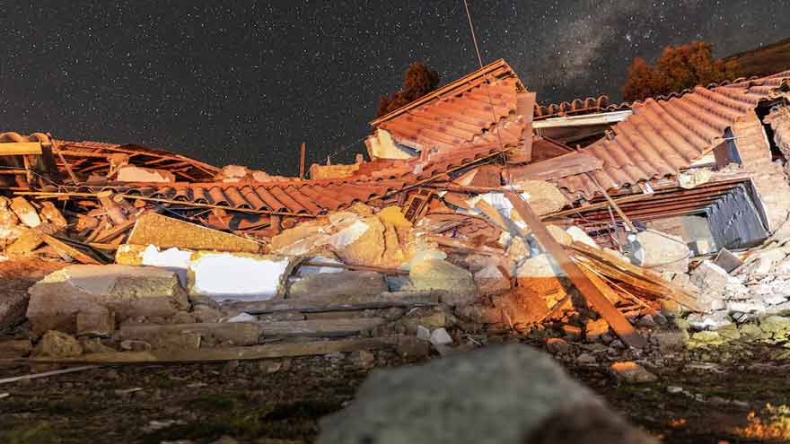 At least six dead and 21 injured after 2 earthquakes in Peru