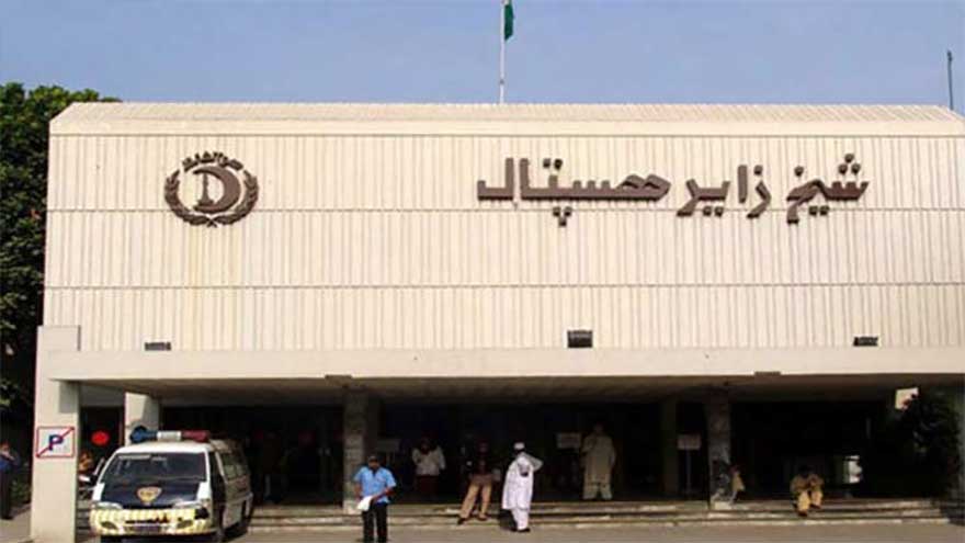 Sheikh Zayed Hospital achieves public sector milestone with first robotic knee replacement