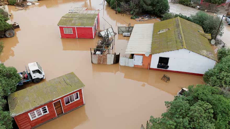 Chile rains leave 13 dead, 7 missing, authorities say