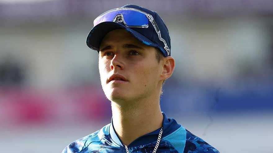 England's Bethell to miss The Hundred with knee injury