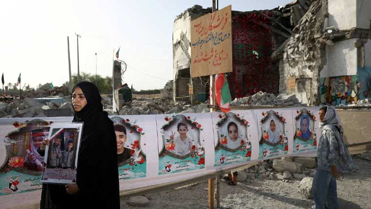 ایران میں پانچ ماہ بعد امریکی حملے میں شہید طلبا کی باقیات برآمد، نمازِ جنازہ ادا