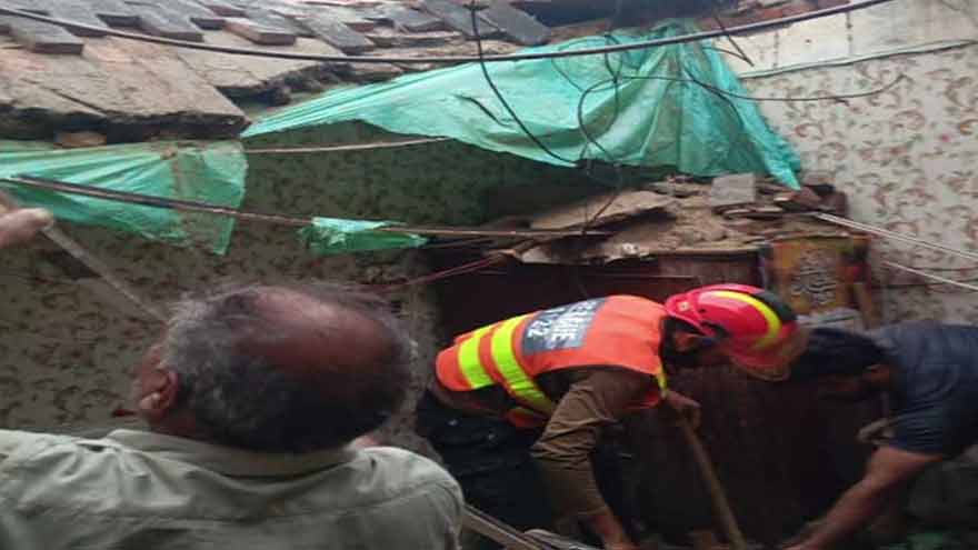Three killed, one injured as house roof collapses in Lahore