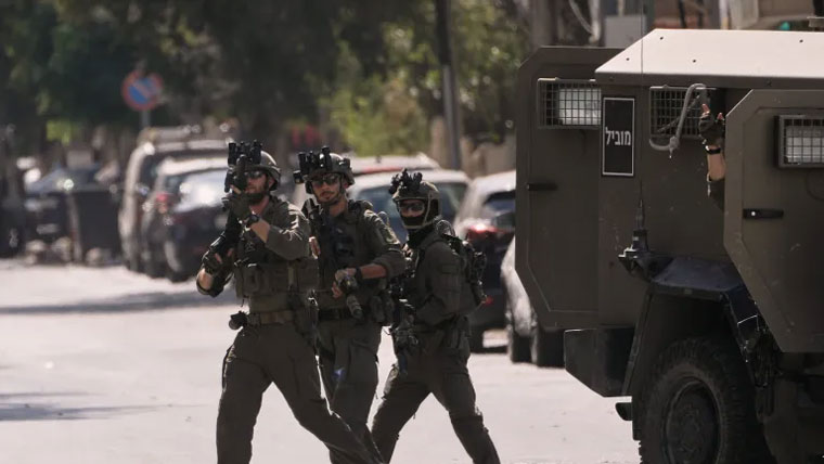 اسرائیلی جارحیت میں مسلسل اضافہ، مغربی کنارے میں 48 فلسطینیوں کو حراست میں لے لیا