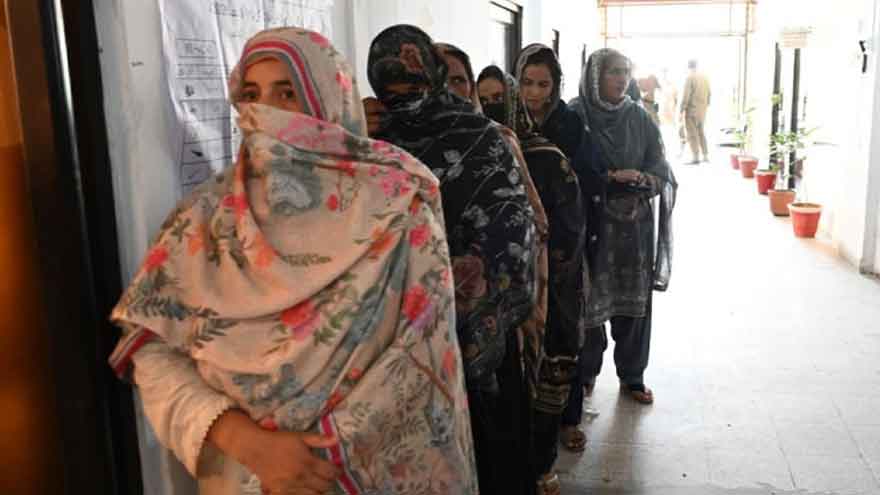 PML-N, PPPP lock horns as polling begins in first phase of AJK elections in Mirpur division
