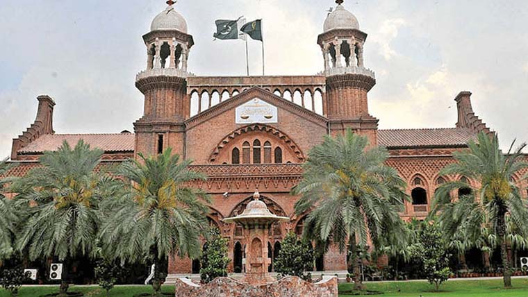 ٹک ٹاکر عائشہ جٹ پر فائرنگ اور تشدد کیس، واقعے کی فوٹیج سامنے آ گئی