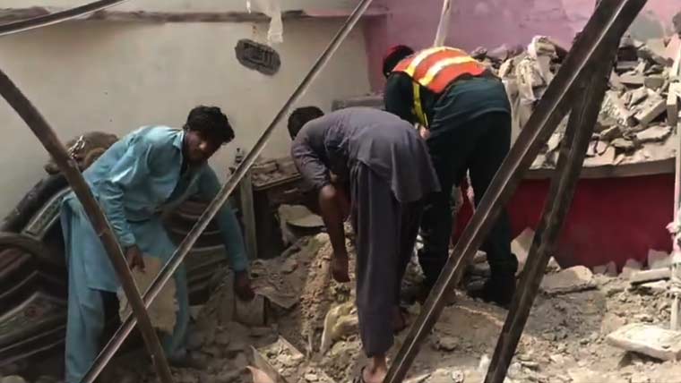 میلسی میں  خستہ حال گھر کی چھت گرنے سے  6 سالہ بچی جاں بحق، 5 افراد زخمی