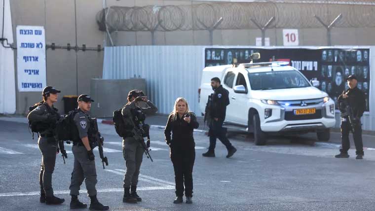 اسرائیل نے 60 فلسطینی قیدیوں کو رہا کر کے غزہ بھیج دیا