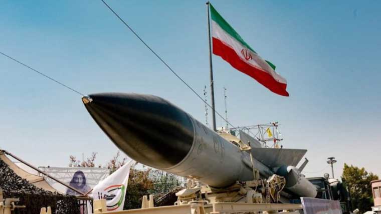 امریکا کی غیر قانونی بحری ناکہ بندی کی کوشش مزید کشیدگی تصور ہوگی: ایرانی فوج