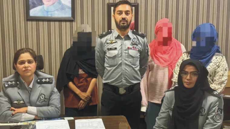 ایف آئی اے امیگریشن کی کارروائی، 3 خواتین مسافر آف لوڈ