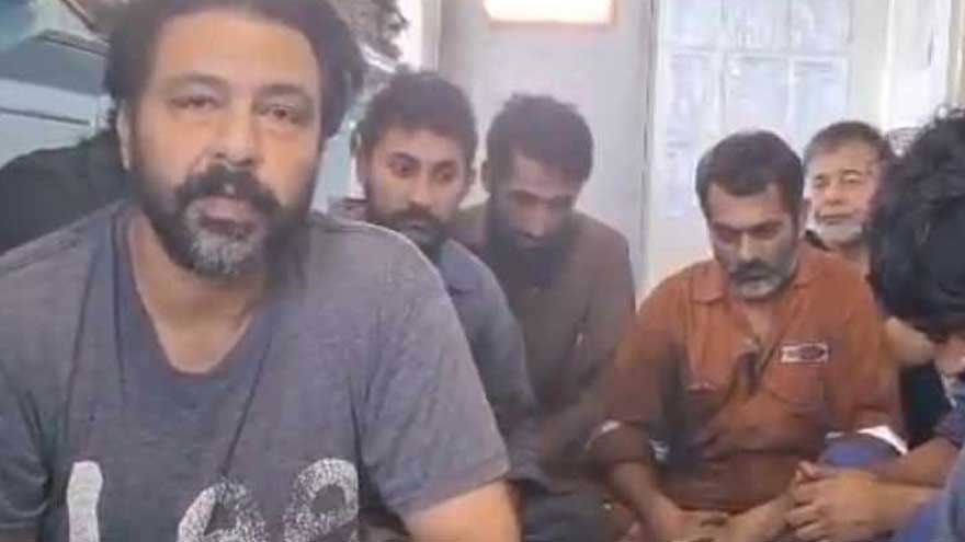 Somali pirates release video of kidnapped Pakistani crew member