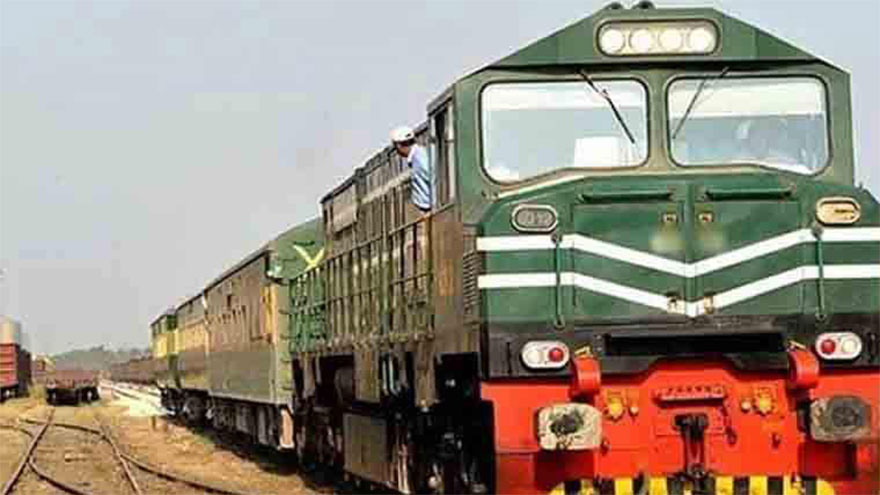 Elderly man dies after being hit by train in Rawalpindi
