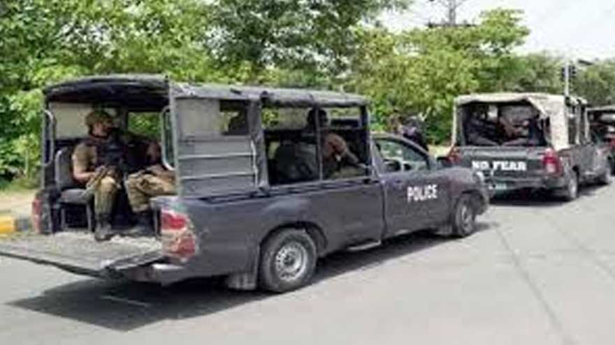 Lahore police ban personal social media use in uniform under strict new policy