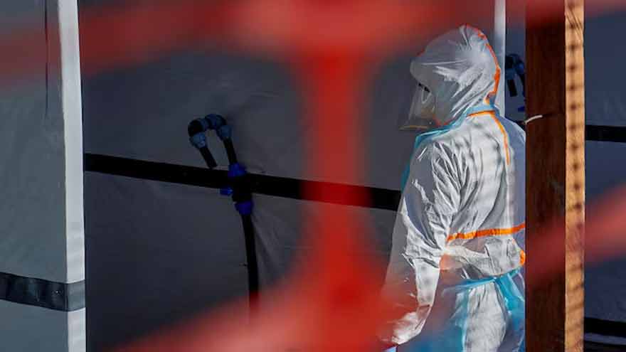 Congo says number of confirmed Ebola cases rises to 452, including 82 deaths