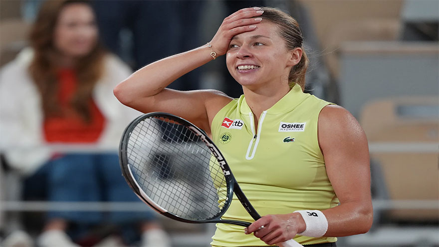Chwalinska, the 'tennis freak' making Roland Garros history