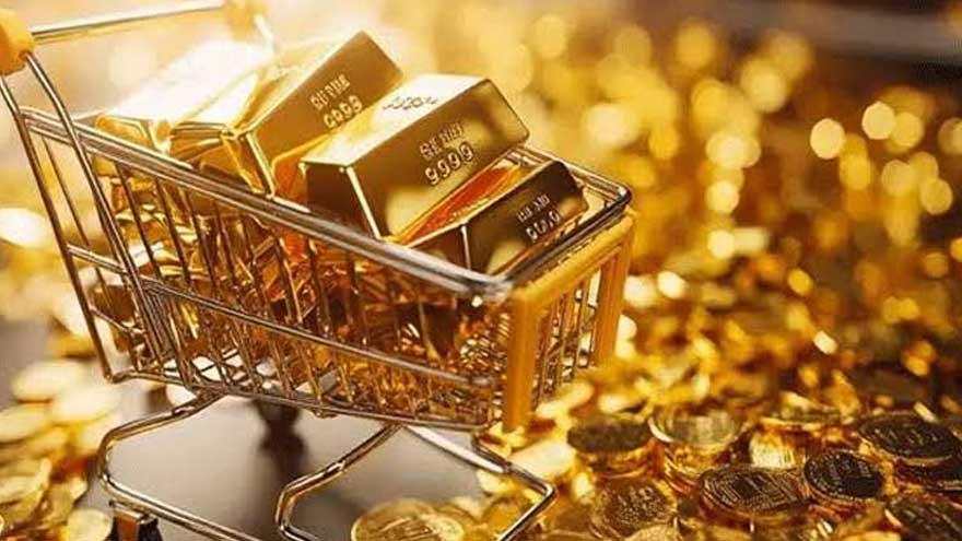 Gold prices plunge as silver also declines
