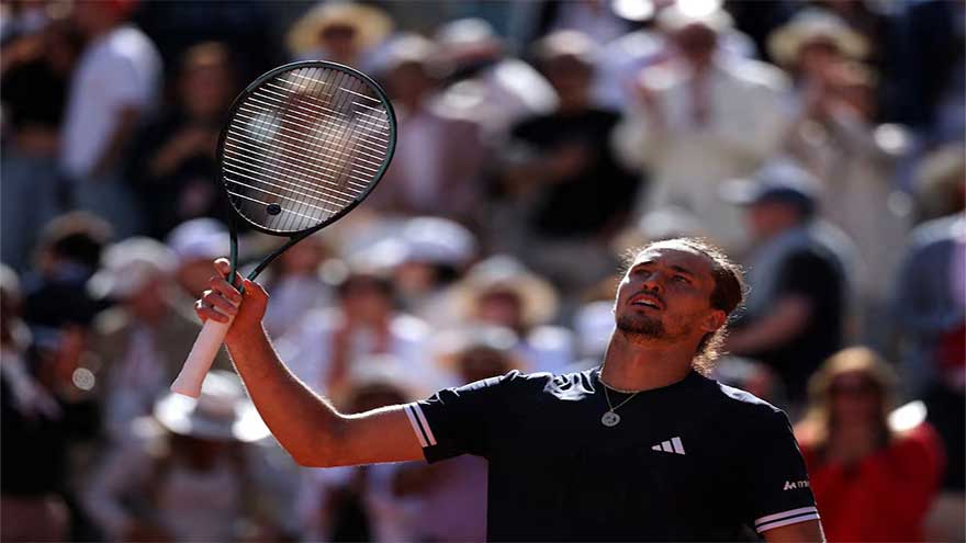 Zverev bids to end Grand Slam near-misses in French Open final with Cobolli