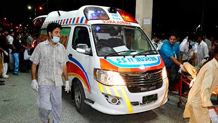 روجھان میں مسافر وین کی ٹکر، ماں اور بیٹا جاں بحق، ایک شخص زخمی