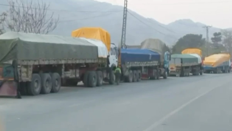 پاکستان کے ساتھ تجارتی راستوں کی بندش سے افغان کسان شدید مالی بحران کا شکار