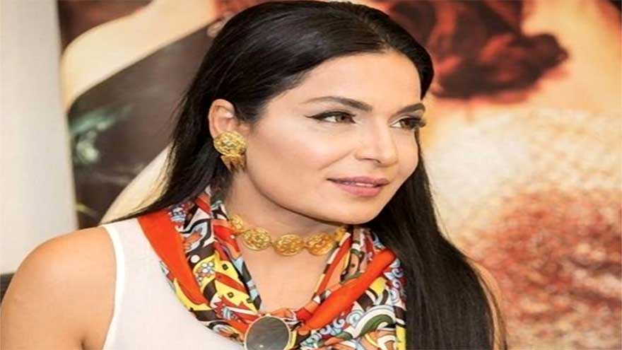 Interviewer riles Meera by calling her 'psycho'