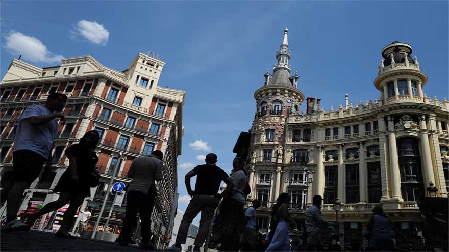 May was the world's second-hottest on record, EU scientists say