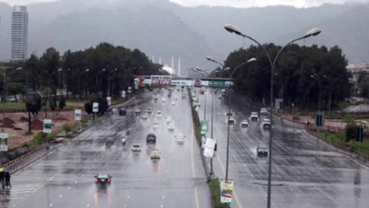 دن بھر شدید گرمی کے بعد جڑواں شہروں میں بارش، خیبر پختونخوا میں ژالہ باری کا امکان