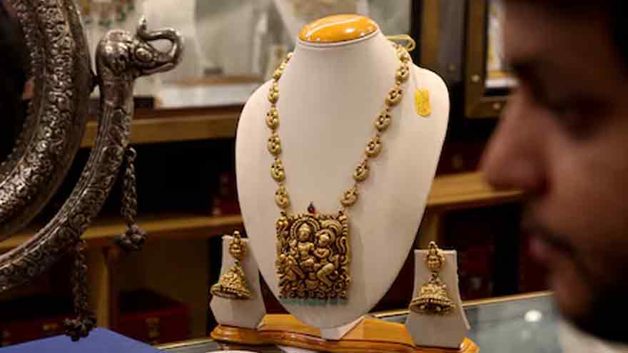 Gold rebounds from six-month low on short-covering