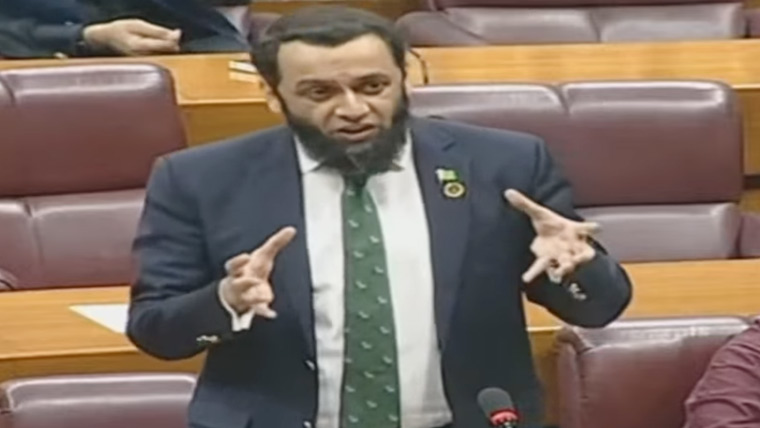 میڈیا انڈسٹری کو درپیش مالی مشکلات کے حل کیلئے مل کر کام کرنا ہوگا: عطا تارڑ
