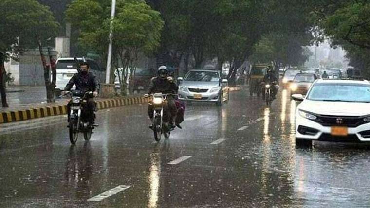 آندھی کے بعد بارش، صوبائی دارالحکومت میں موسم خوشگوار ہو گیا
