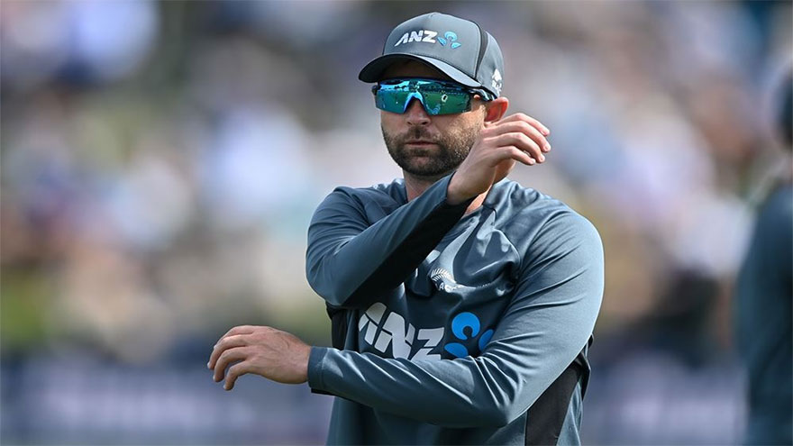 New Zealand's Conway jets home between Tests to attend birth of child